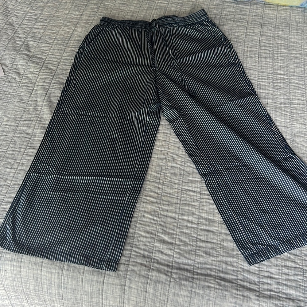 EUC J. Crew mercantile wide leg pants, size M
